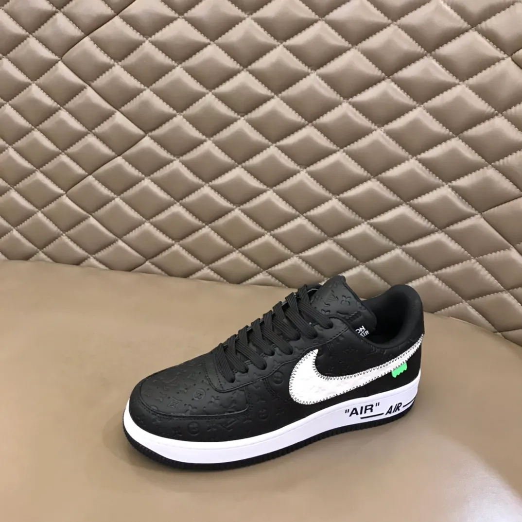 Men's shoes 💰p440 "*OUIS *UITTO*" x OFF-WHITE x Nike tripartite collaboration! Trendy and cool men's casual sports shoes with unrivaled color matching. The design idea basically continues the style of THE TEN. The Swoosh line and tongue label have a very familiar visual effect and are both fashionable and trendy! A must-have for fashionistas! The effect on your feet is absolutely stunning! Size: 38-45